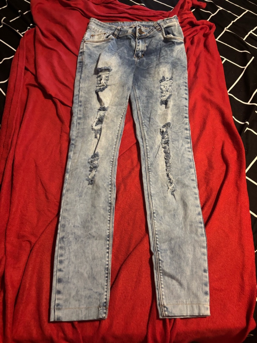Light Acid Wash Distressed Skinny Jeans - Blue